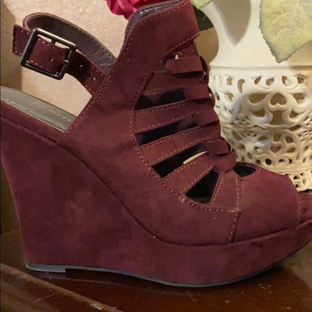 Jasmin Suede Wedged